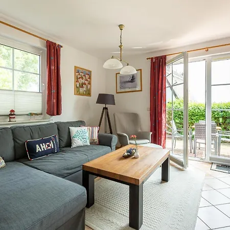 Holiday home An Der Boddenweide Born