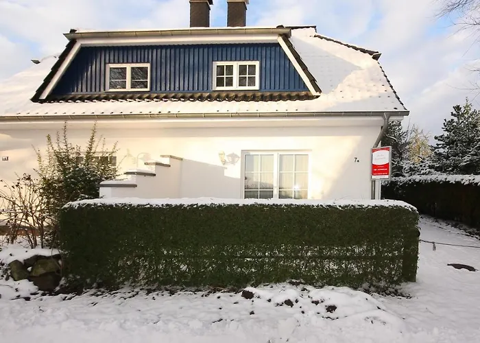 別荘 An Der Boddenweide ボルン